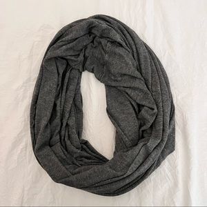 brandy melville grey scarf